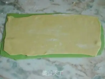 Make Double-coloured buns step 7