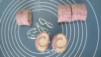 Make Potato-coloured buns step 6