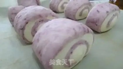 Make Potato-coloured buns step 7