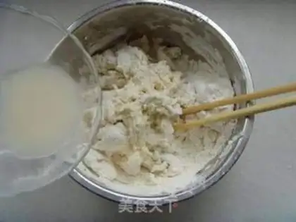 Make Coco-coloured buns step 1