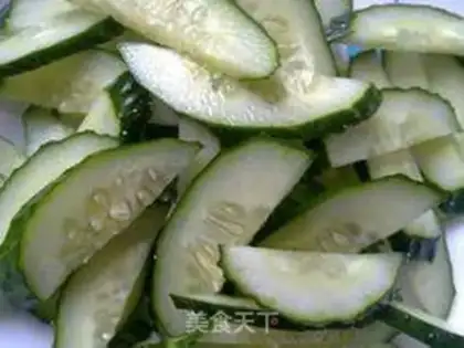 Make Spicy cucumber step 0
