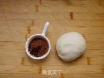 Make Coco-coloured buns step 4