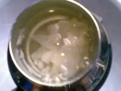 Make Silver Ear soup step 3
