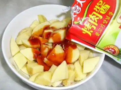 Make Baked potatoes step 2