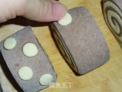 Make Coco-colored buns step 10