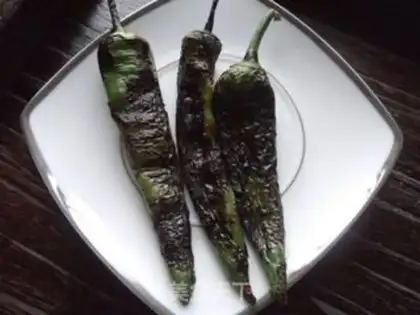 Make Hot pepper eggs step 3