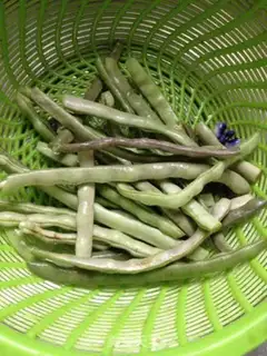 Make Four season beans step 0