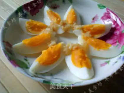 Make Garlic eggs step 8