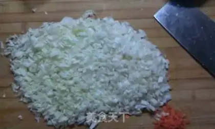 Make The cabbage pork bun step 6