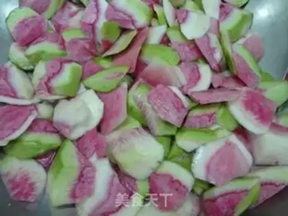 Make Spicy radish step 1