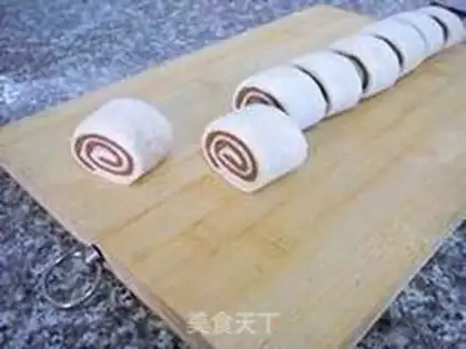 Make Coco roll step 12