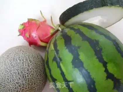 Make Ice melon ball step 0
