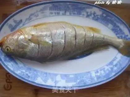 Make The varnished yellowfish step 0