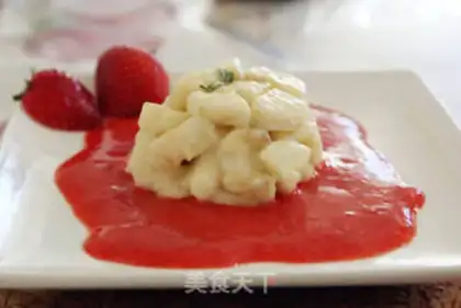 Make The strung strawberry banana tower step 6