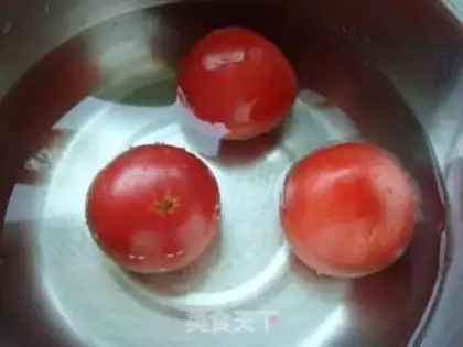 Make Tomato eggs for noodles step 1