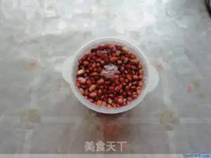 Make A red bean-meat popsicle step 0