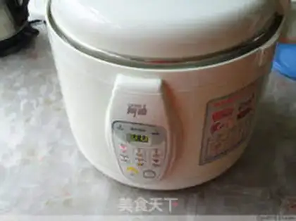 Make A red bean-meat popsicle step 2