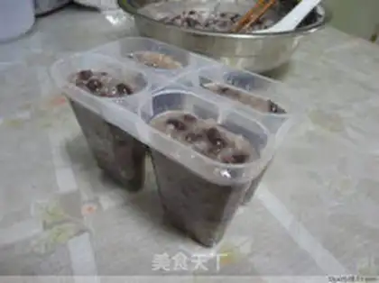 Make A red bean-meat popsicle step 10