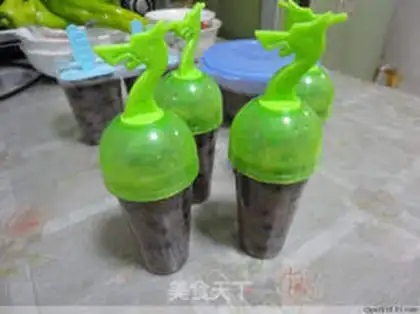 Make A red bean-meat popsicle step 11