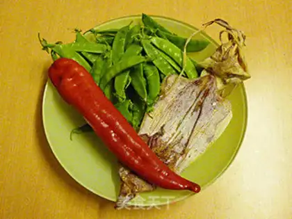 Make Squid-dried Dutch beans step 0