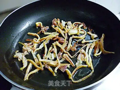 Make Squid-dried Dutch beans step 4