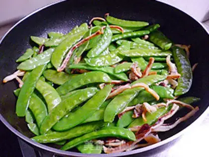 Make Squid-dried Dutch beans step 5