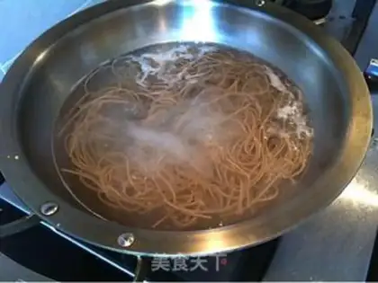 Make Japanese wheat noodles step 1