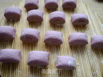 Make The green potato tea buns step 20