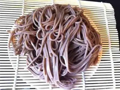 Make Japanese wheat noodles step 3
