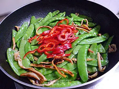 Make Squid-dried Dutch beans step 7