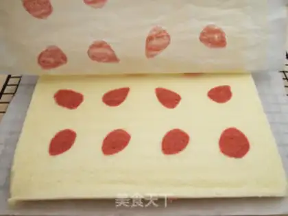 Make Strawberry chili roll step 30