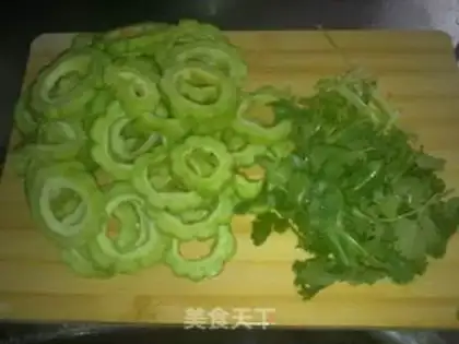 Make Toads of bitter melon soup step 0