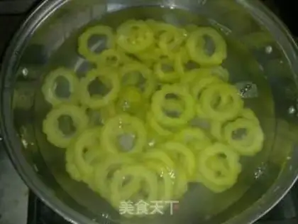 Make Toads of bitter melon soup step 2