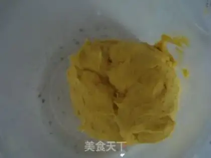 Make Pumpkin buns step 3