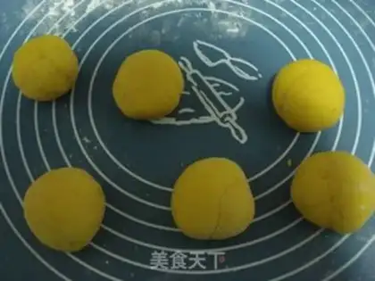 Make Pumpkin buns step 6