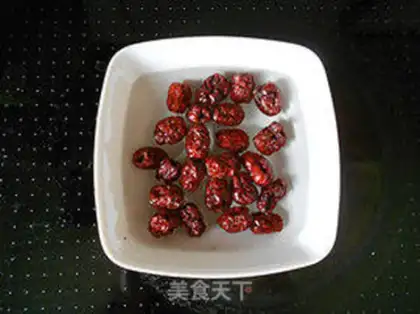Make The silver spoon of the red dates step 3