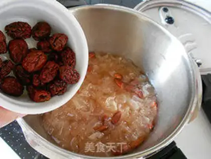 Make The silver spoon of the red dates step 7