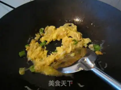 Make Tomato fried eggs step 3