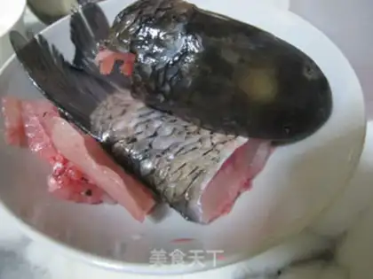 Make Iron-pot fried tofu fish step 1