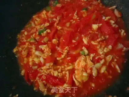 Make Tomato fried eggs step 7