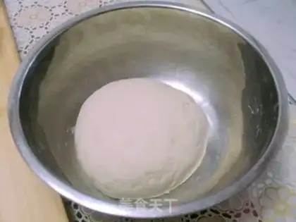Make Milky black and white rolls step 2