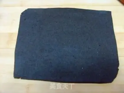 Make Milky black and white rolls step 4