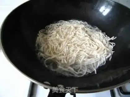 Make Aroma noodles step 4