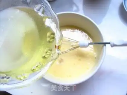 Make The magic hive cake step 3
