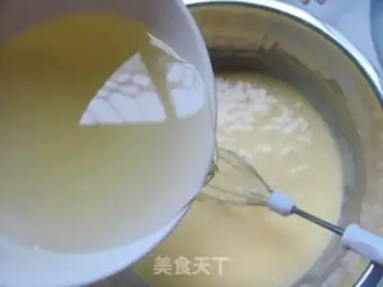 Make The magic hive cake step 6