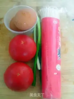 Make Tomato egg noodles step 0