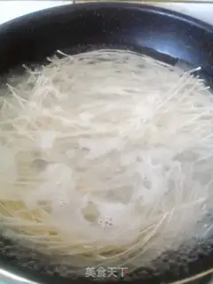 Make Tomato egg noodles step 9