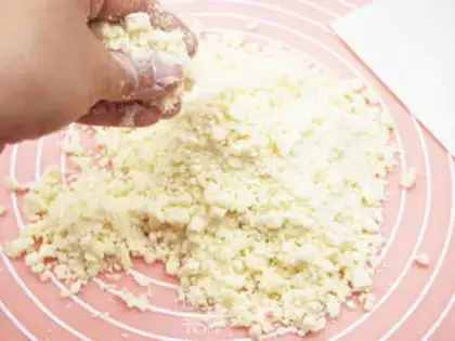 Make Colored panda cookies step 2