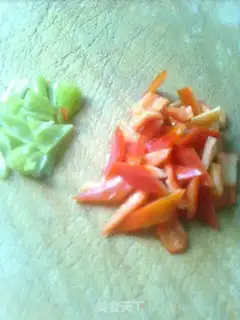 Make Shrimp, red pepper step 1