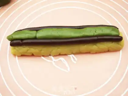 Make Colored panda cookies step 16